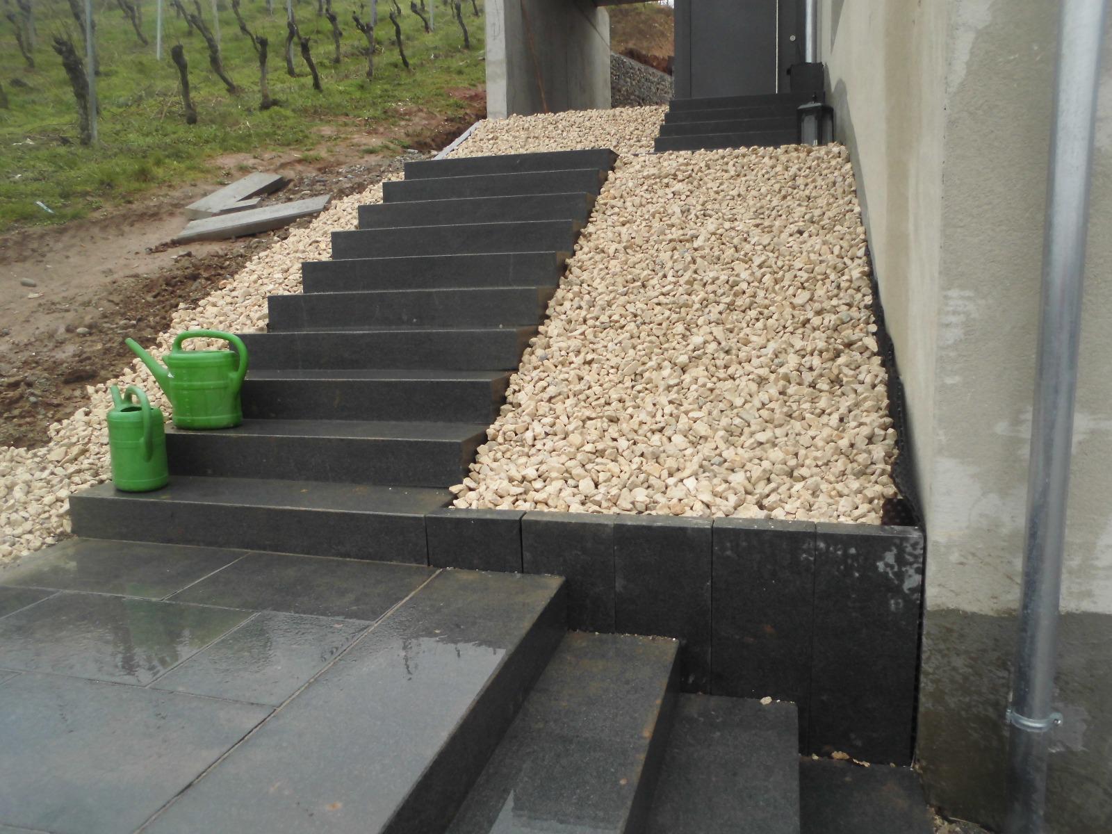 Schwarze Granit Treppe