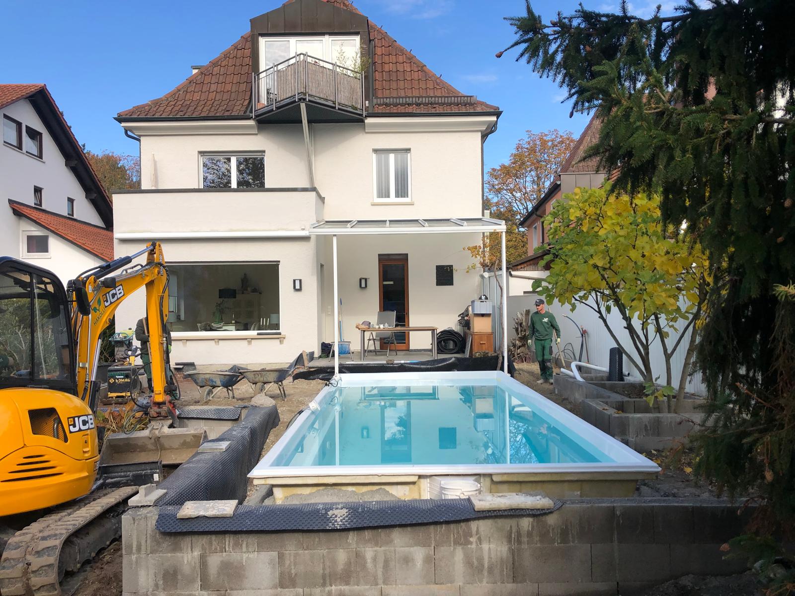 Poolbau Villa